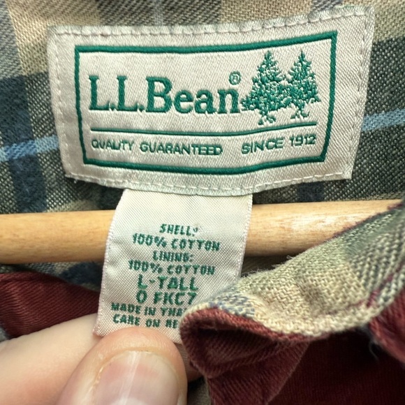 L.L. Bean Men's Red Casual Button Down Shirt - Picture 3 of 5